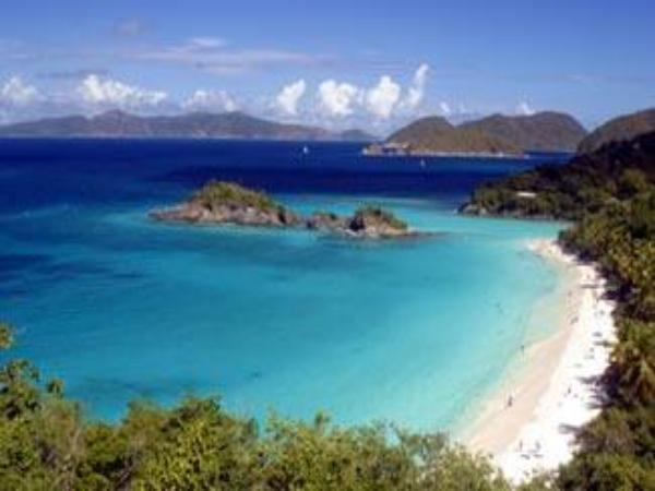 Trunk Bay Overlook